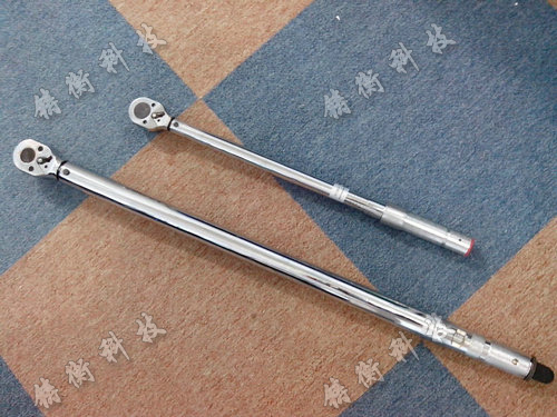 �A��ʽŤ������